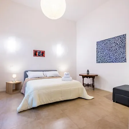 Art By Napoliapartments *